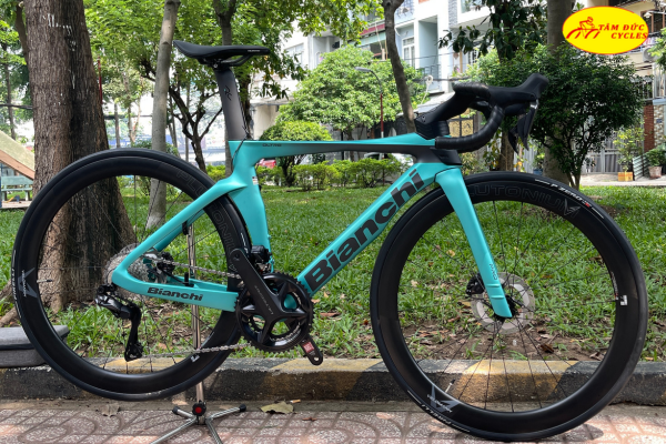 XE ĐẠP ĐUA BIANCHI OLTRE PRO ULTEGRA 8170 DI 2
