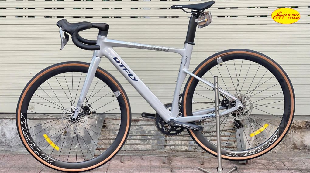 Xe đạp đua khung nhôm DTFLY SR80