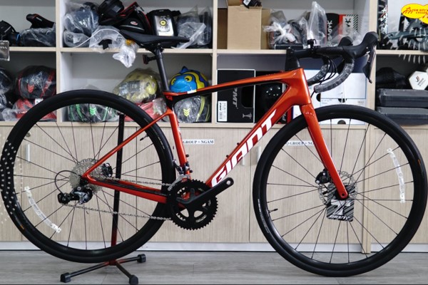 XE ĐẠP GIANT DEFY ADV 3 2022
