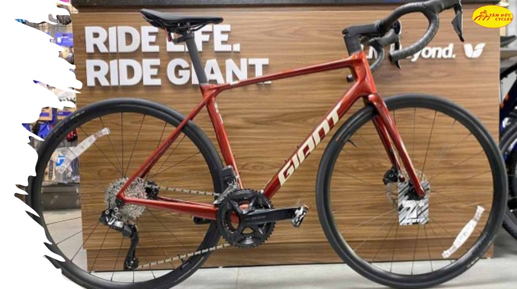 XE ĐẠP GIANT TCR ADV 1 MẪU MỚI 2025