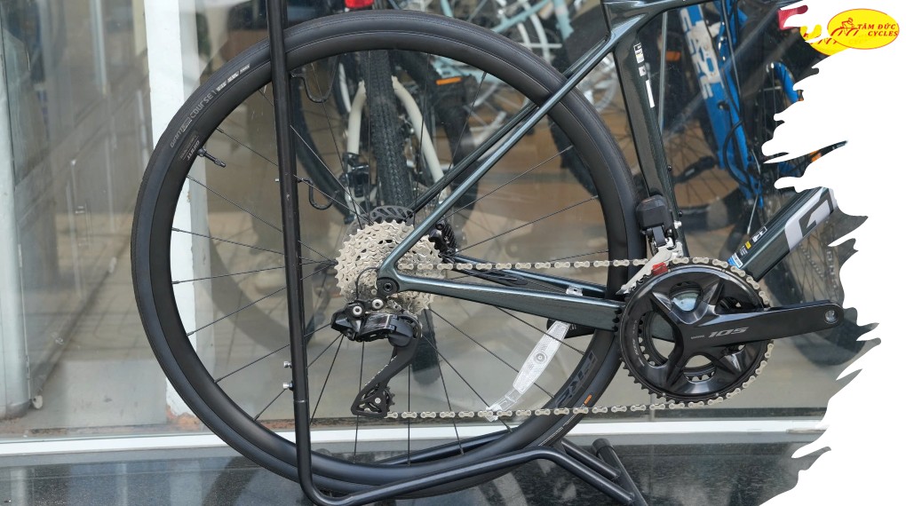 XE ĐẠP GIANT TCR ADV 1 MẪU MỚI 2025