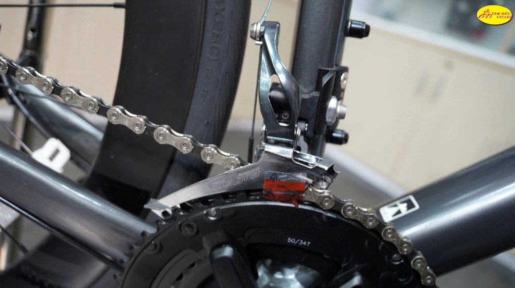 XE ĐẠP ĐUA GIANT PCR LCD 1 2026