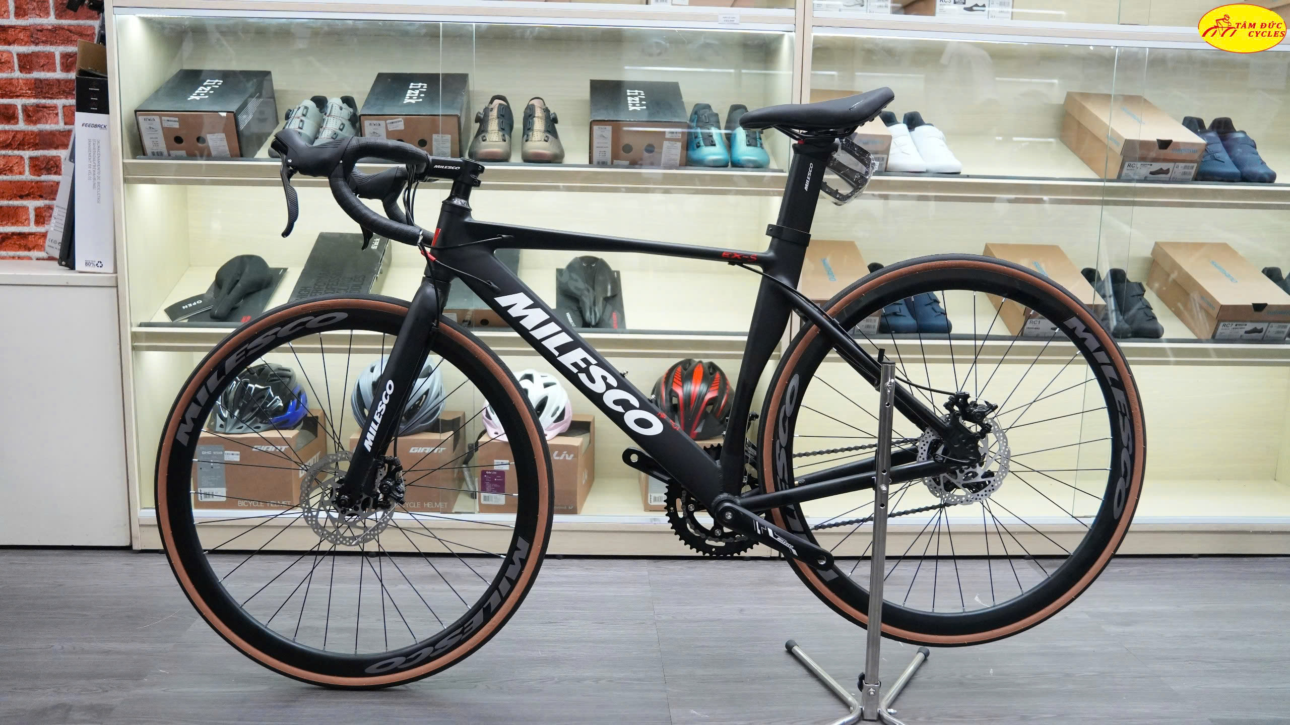 XE ĐẠP ĐUA MILESCO EX-S GIÁ TỐT