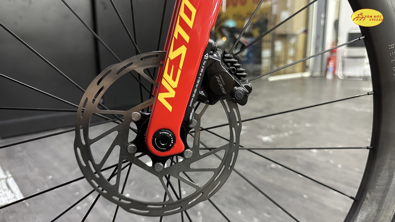 XE ĐẠP ĐUA NESTO DRAGON FAST