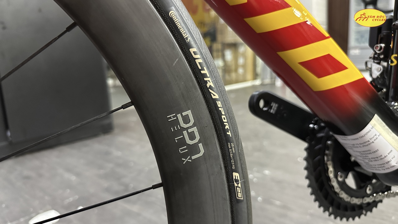 XE ĐẠP ĐUA NESTO DRAGON FAST