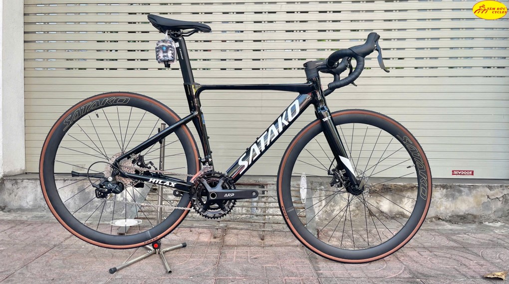 XE ĐẠP ĐUA SATAKO HILAX