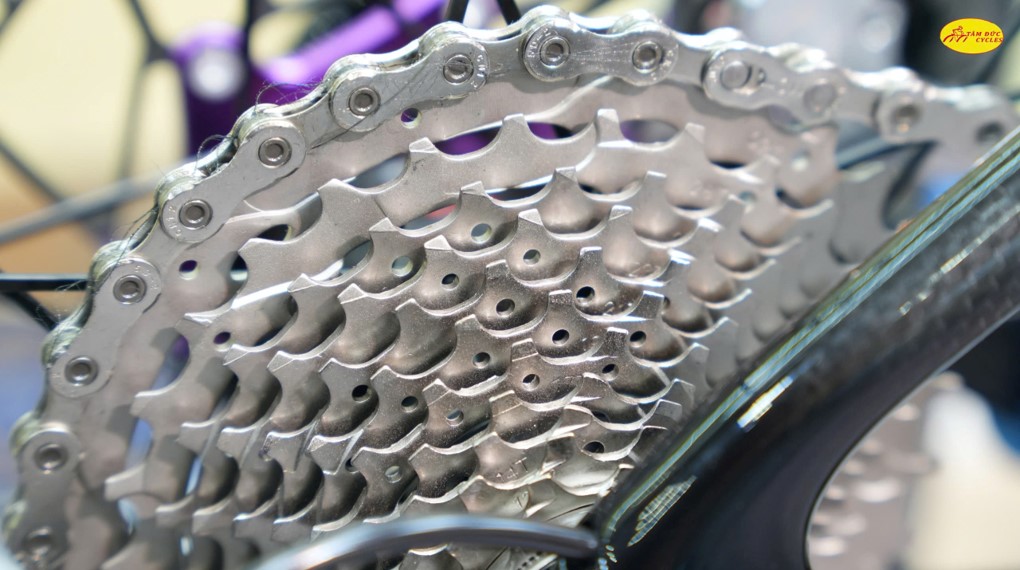twitter cyclone vành lượn sóng vân carbon 3K