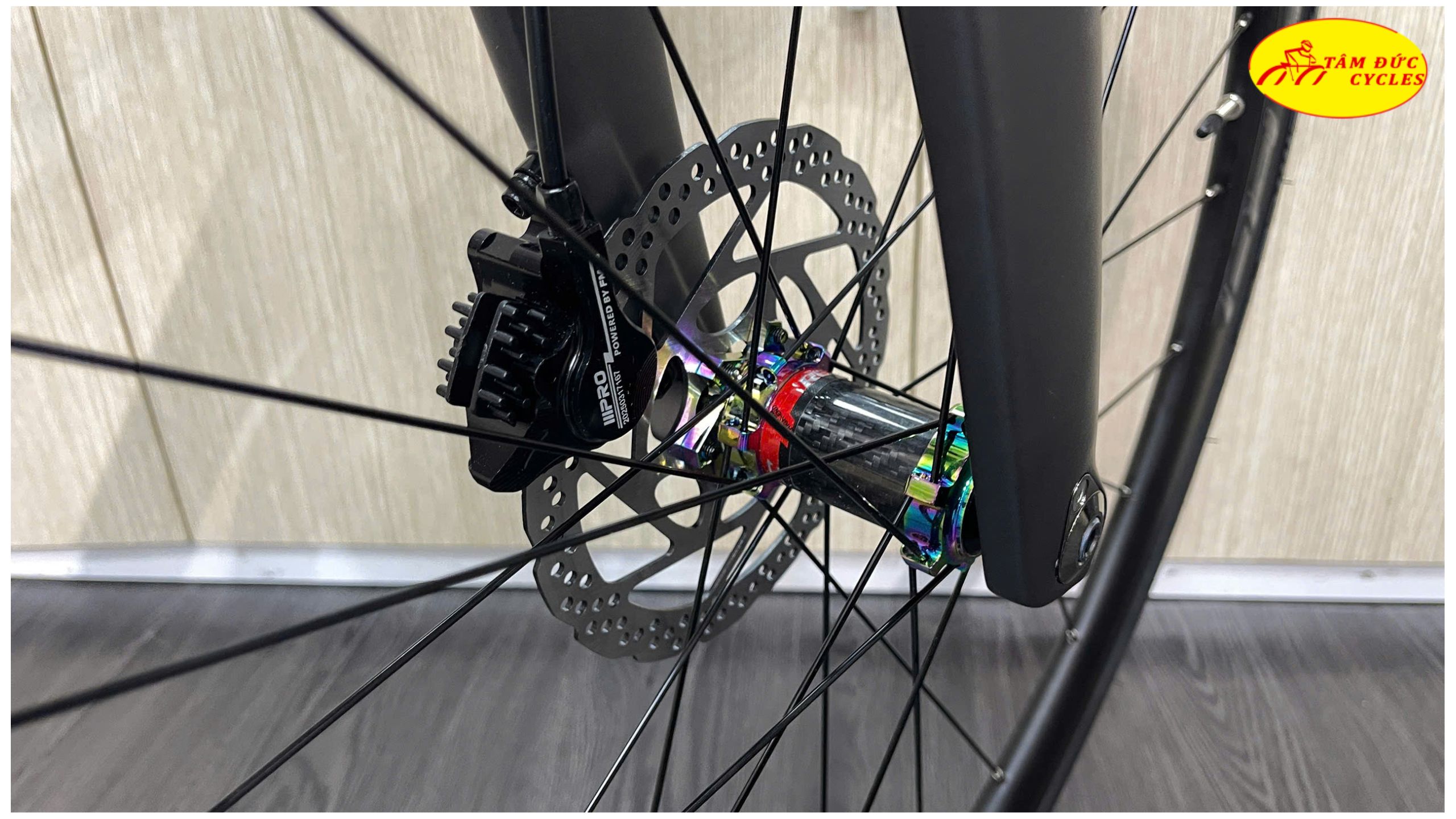 XE ĐẠP ĐUA TWITTER R5 RS24 ĐẦU CÁ MẬP CARBON