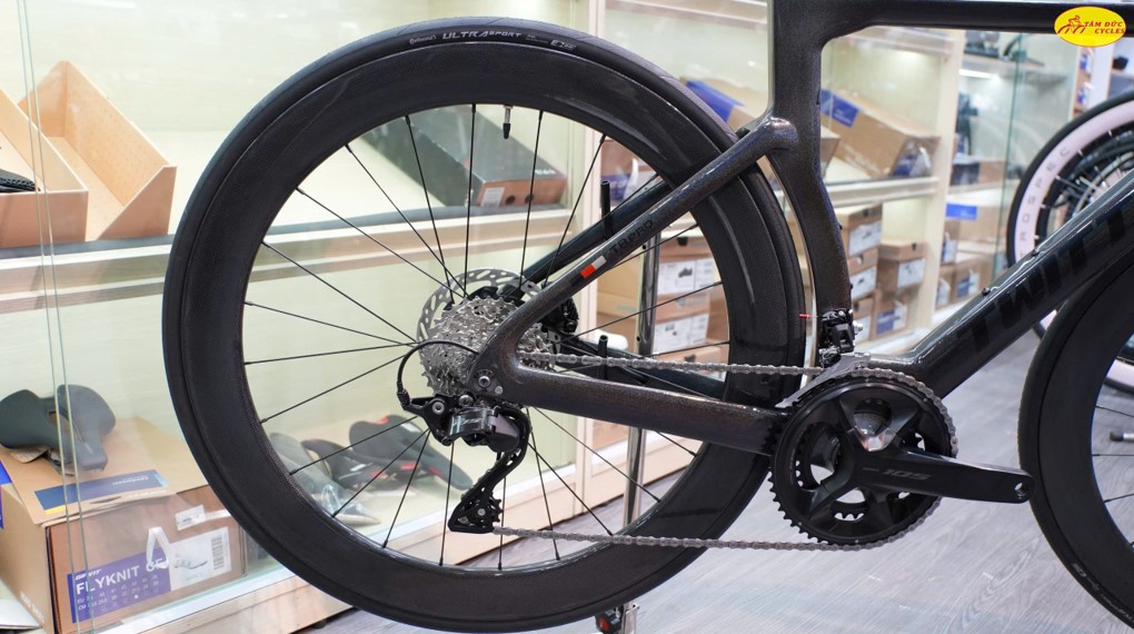 XE ĐẠP ĐUA TWITTER T8 PRO R7120 FULL CARBON