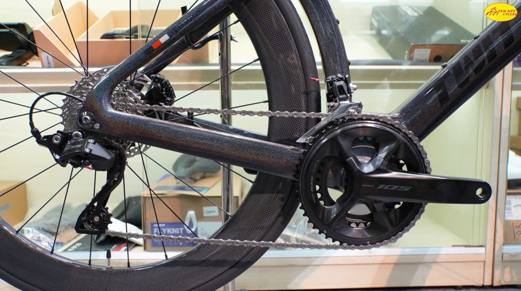 XE ĐẠP ĐUA TWITTER T8 PRO R7120 FULL CARBON