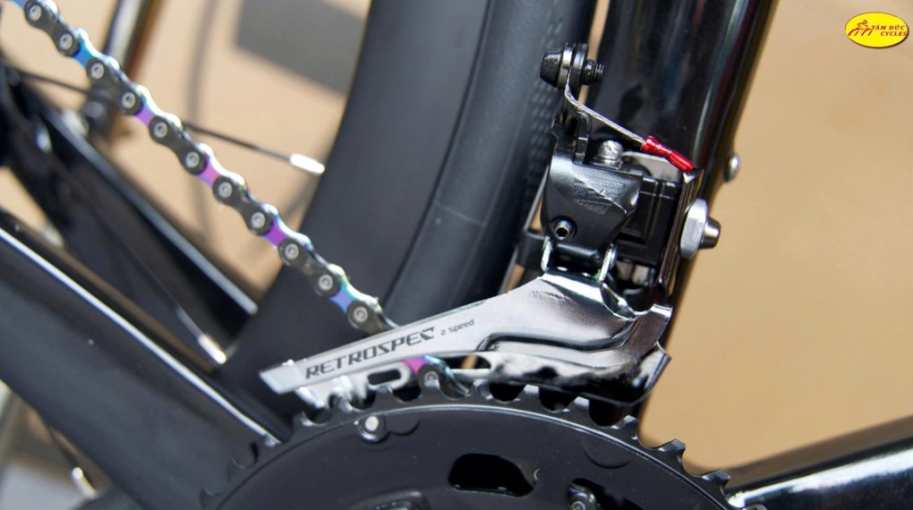 twitter r5 tay lái ngang gật gù