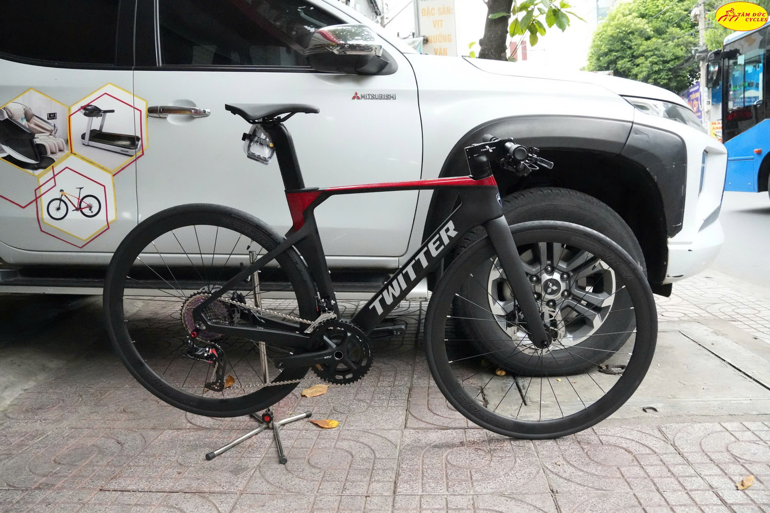Xe đạp Touring Twitter R5 pro 2025