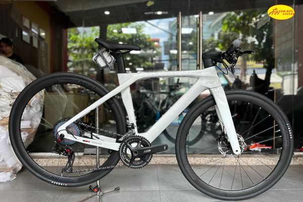 Twitter T10 tay ngang carbon Retrospec