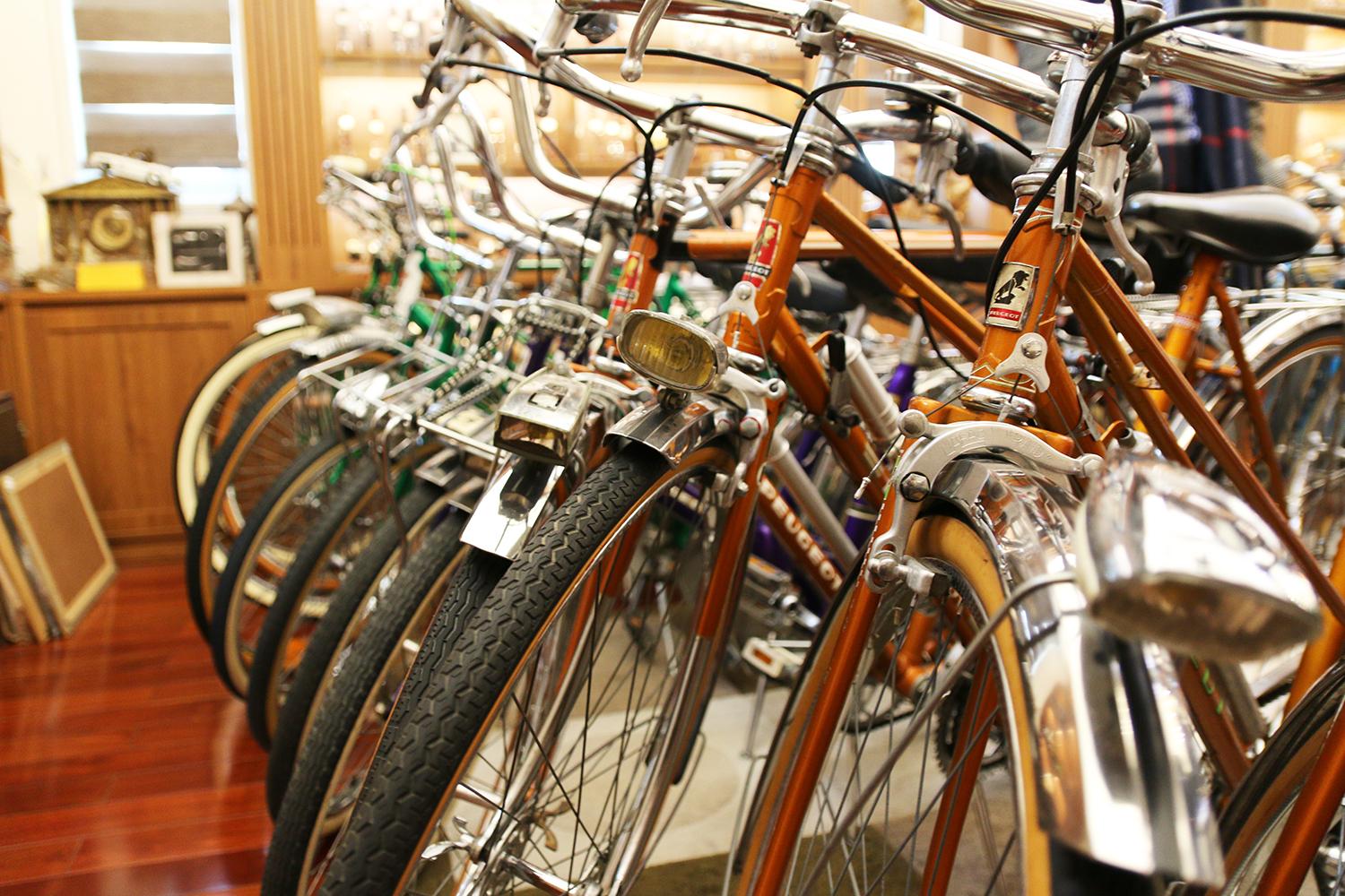 Xe đạp cổ Peugeot kim loại