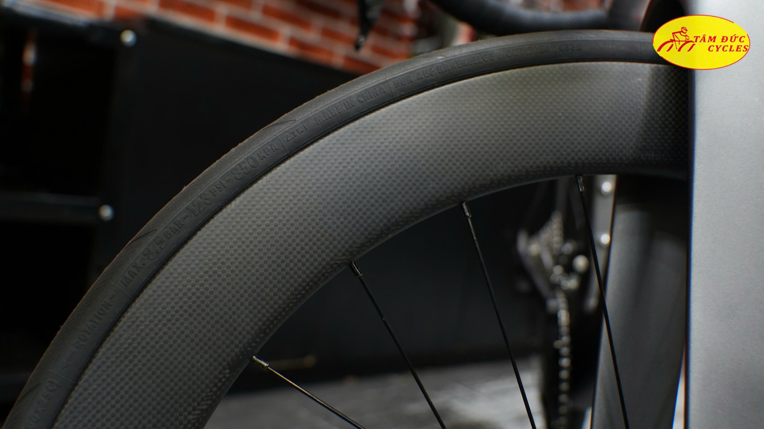 XE ĐẠP ĐUA TWITTER T10 PRO 2026